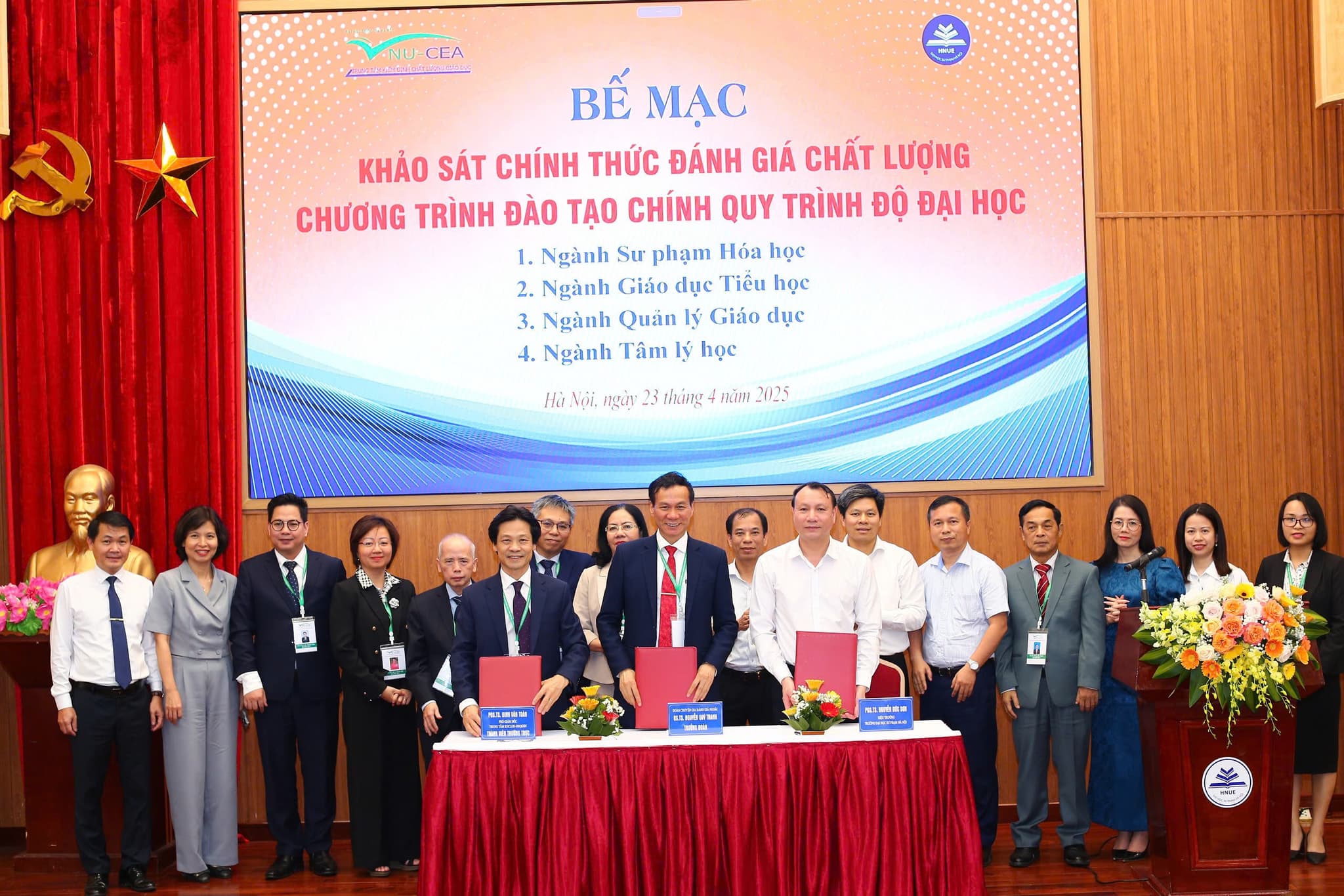 Bế mạc Khảo sát chính thức đánh giá chất lượng giáo dục 4 chương trình đào tạo của Trường Đại học Sư phạm Hà Nội.